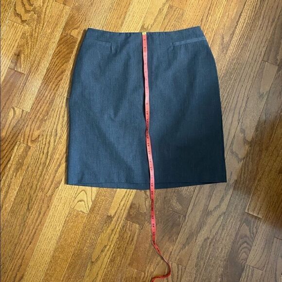‎The Limited Stretch Skirt - Picture 9 of 10